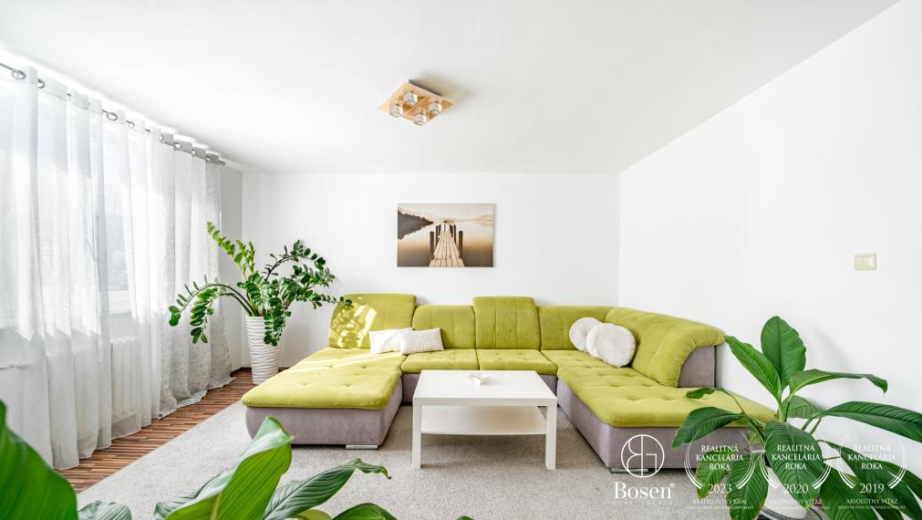 ARISE | Na prenájom svetlý 3-izbový byt s loggiou, Modra