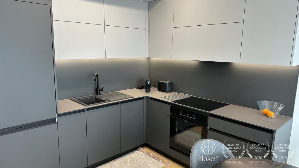 SKY Park - elegantný 2-izbový byt s terasou a panoramatickým výhľadom