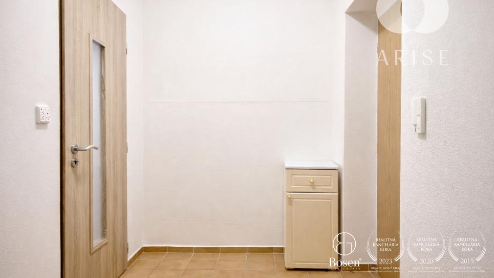 ARISE | Prenájom 1-izbový byt v Novákoch