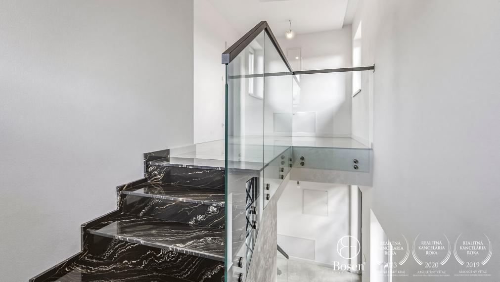 BOSEN | Nadštandardný dvojgeneračný rodinný dom pod Tatrami