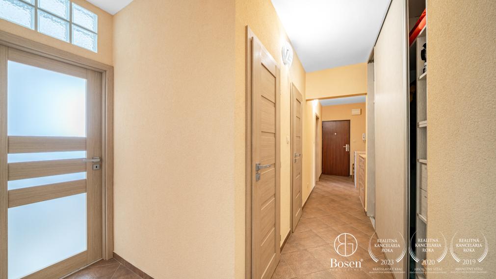 BOSEN | Kompletne zariadený 2 izbový byt, Dúbravka