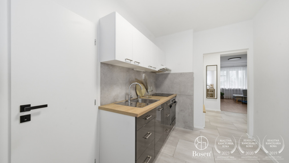 BOSEN | 2 izbový byt blízko centra mesta v tichej ulici, Lermontovova, 55 m²