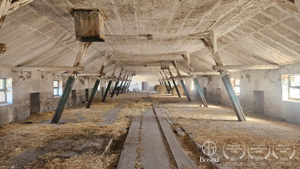 BOSEN | Priemyselný areál s 3 budovami, Kostolné Kračany – 18069 m²