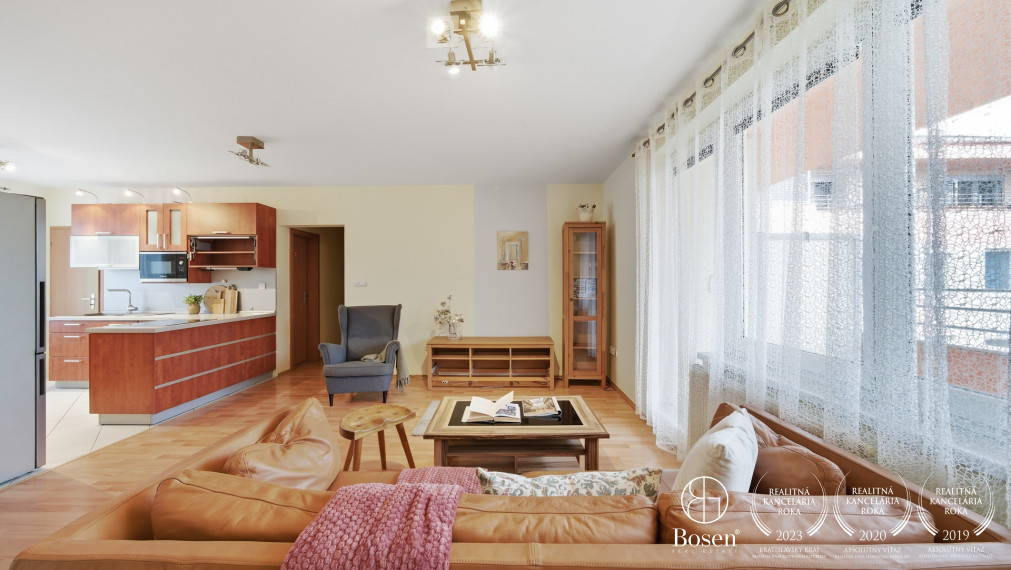 BOSEN |Priestranný 3-izbový byt s garážovým státím, Ružinov – Trnávka, Na križovatkách