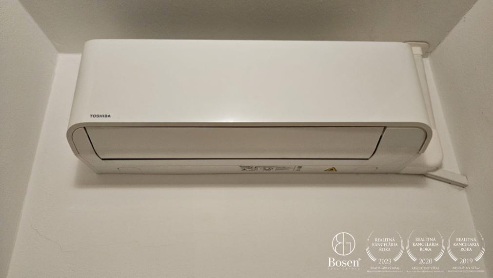 BOSEN | Prenájom: 2 IZBOVÝ BYT V TEHLOVOM DOME, 58 M2, CENTRUM