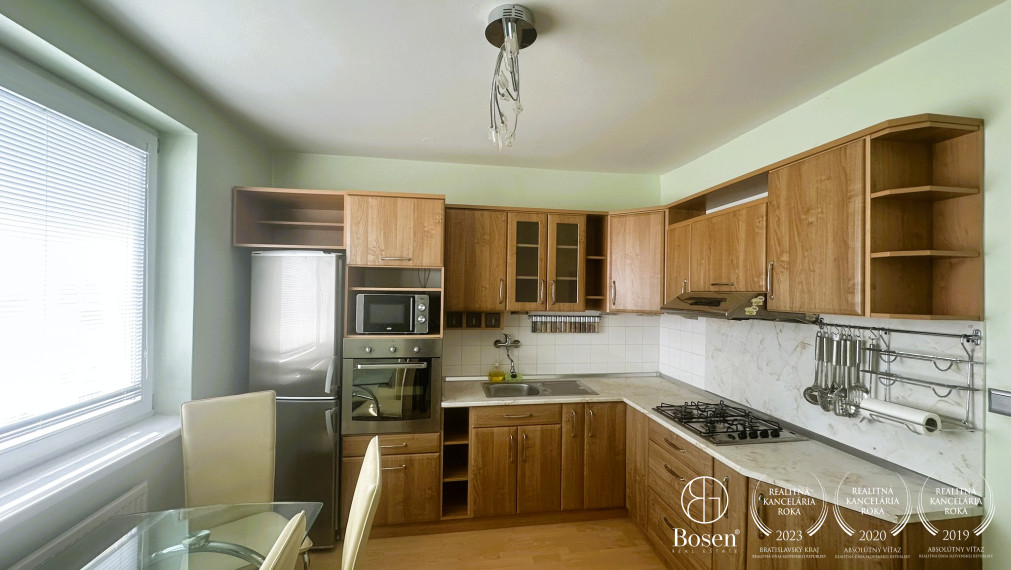 LOYALTERS | predaj 1 izbový zariadený byt v Žiari nad Hronom