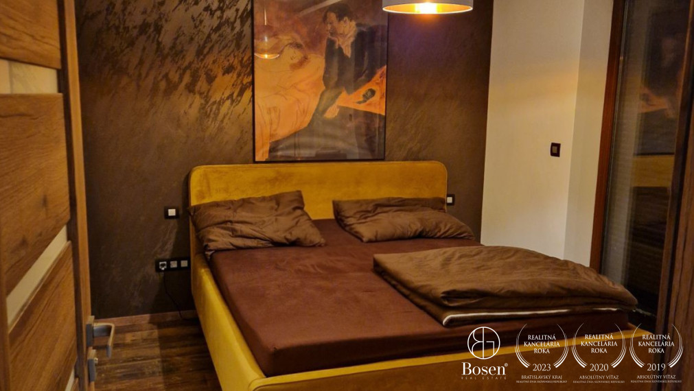 BOSEN | Rodinný dom so súkromným jazerom a bazénom v Trstenej na Ostrove