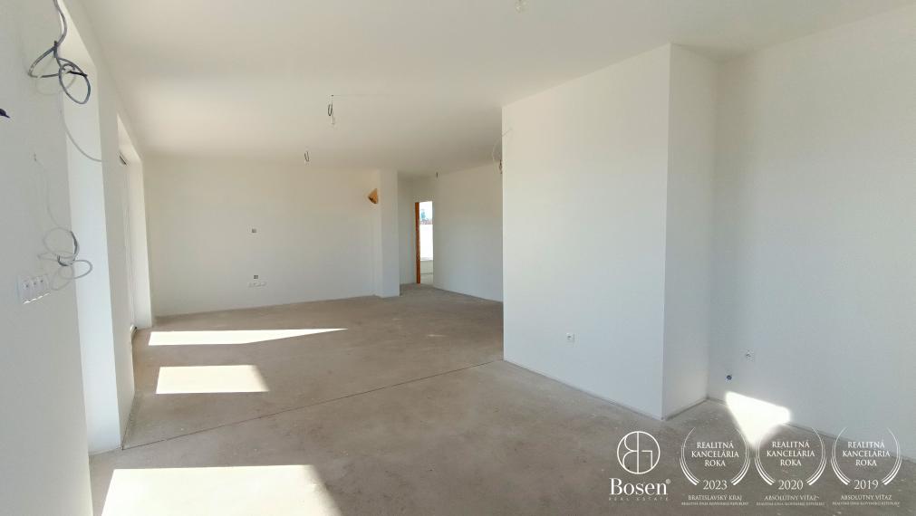 BOSEN | 4 izb. HOLODOM v meste Dunajská Streda