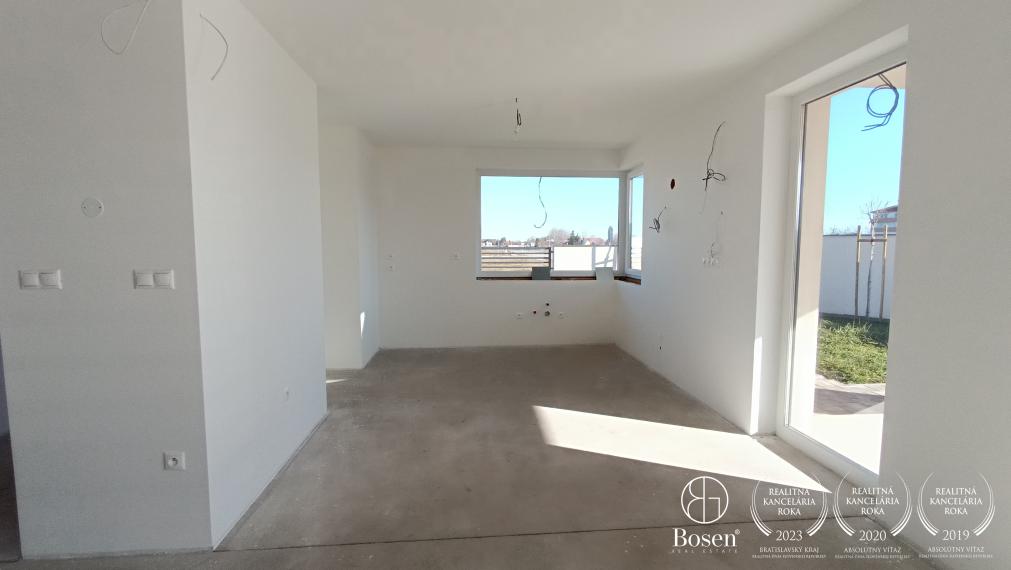 BOSEN | 4 izb. HOLODOM v meste Dunajská Streda