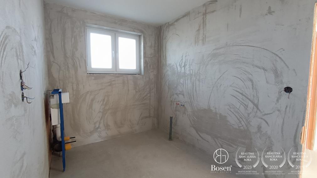 BOSEN | 4 izb. HOLODOM v meste Dunajská Streda