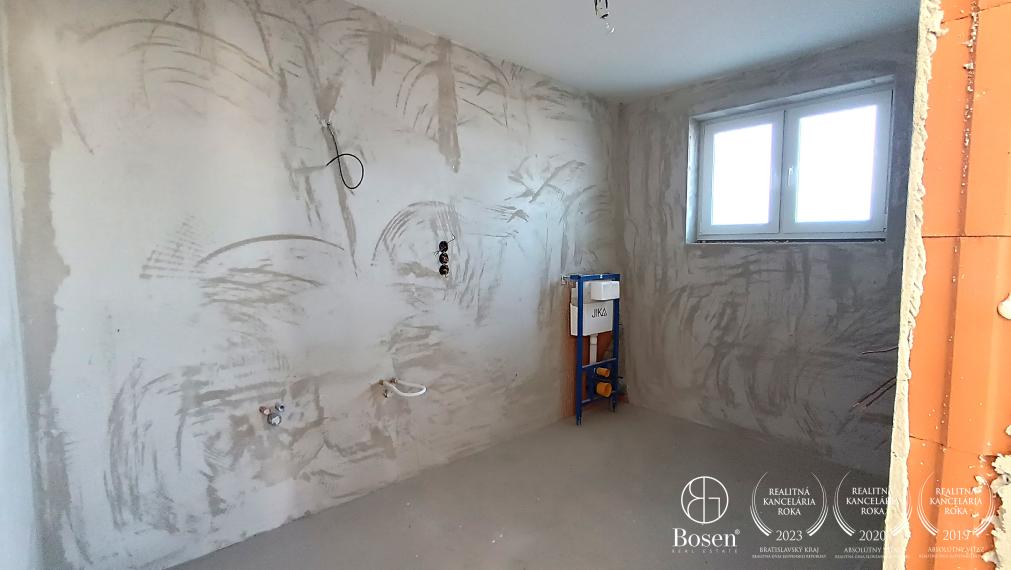 BOSEN | 4 izb. HOLODOM v meste Dunajská Streda