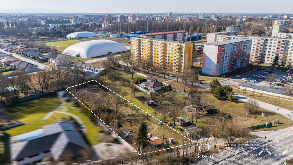 BOSEN | Stavebný pozemok 1780 m2 pre rodinný dom, Senica