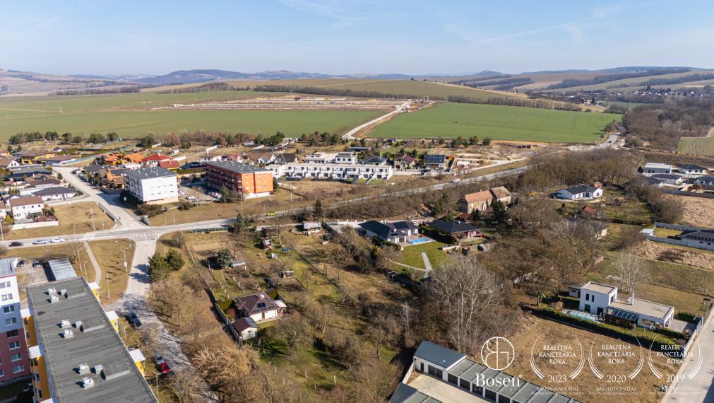 BOSEN | Stavebný pozemok 1780 m2 pre rodinný dom, Senica