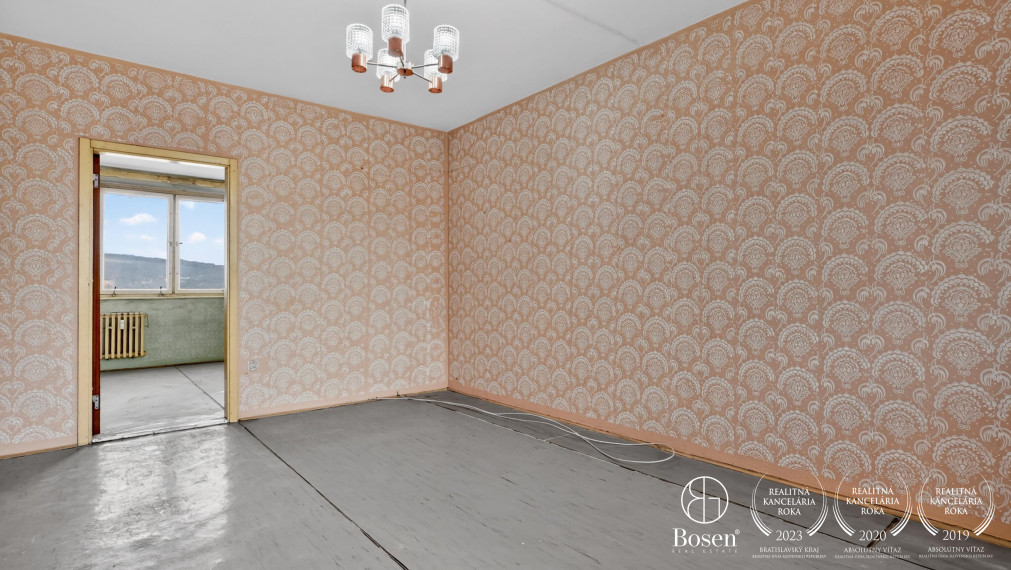 BOSEN | 4 izb. byt s loggiou a pivnicou, pôvodný stav, Dúbravka,  80,39 m2