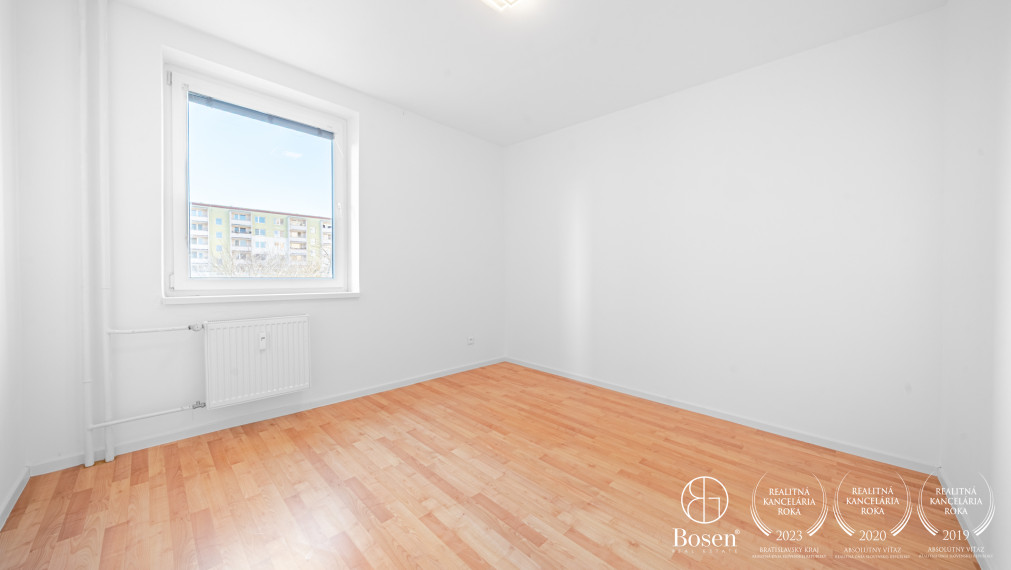 BOSEN | Slnečný 3 izbový byt s balkónom, Senica