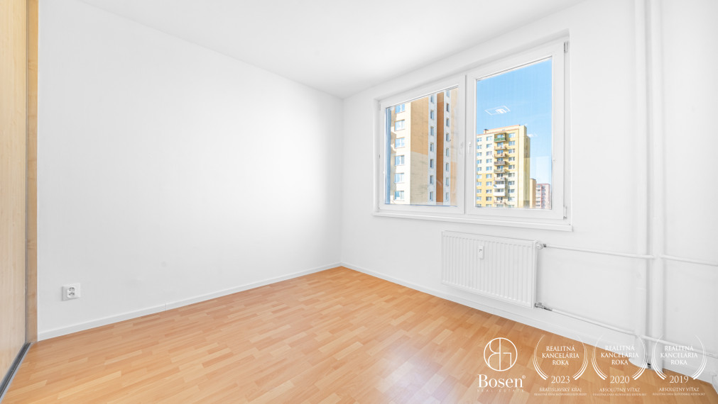 BOSEN | Slnečný 3 izbový byt s balkónom, Senica