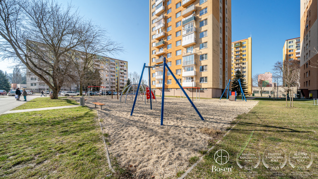 BOSEN | Slnečný 3 izbový byt s balkónom, Senica
