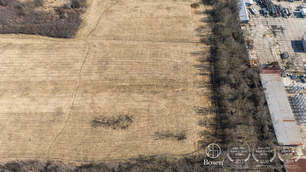 BOSEN | Investičný pozemok  Stupava, 10 000 m²