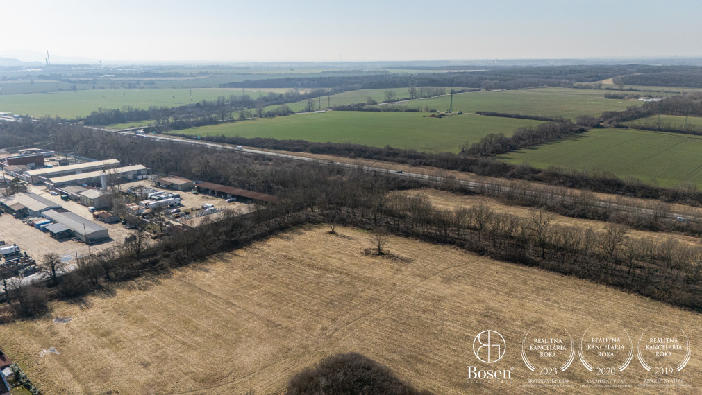 BOSEN | Investičný pozemok  Stupava, 10 000 m²