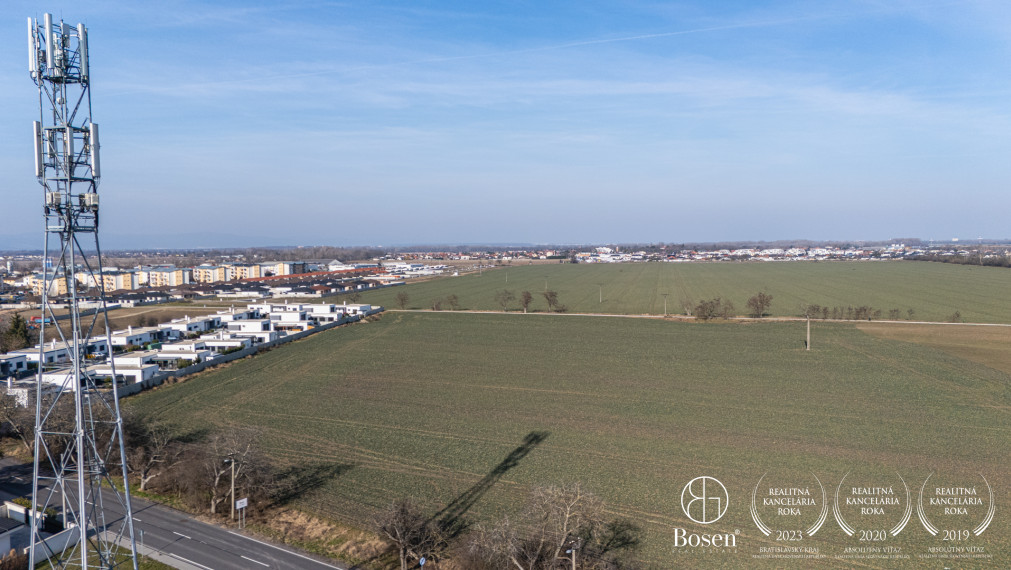 BOSEN | Pozemok určený na výstavbu rodinných domov