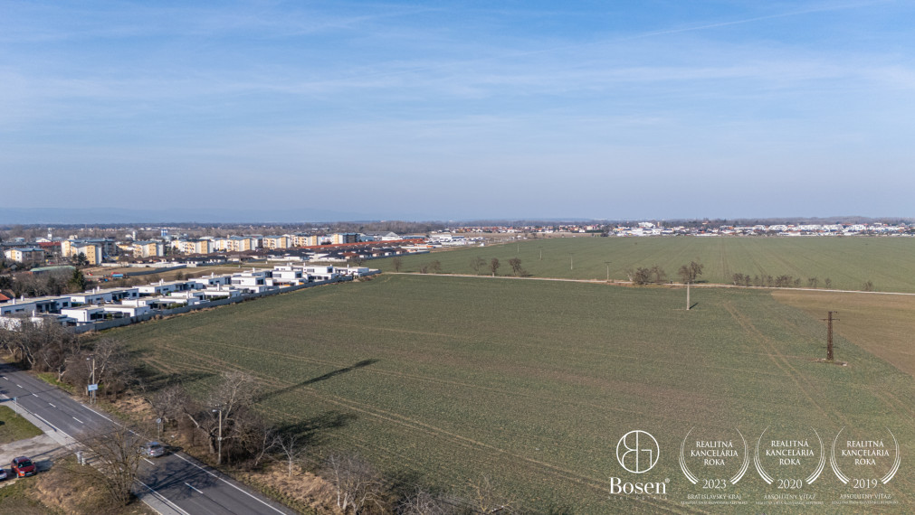 BOSEN | Pozemok určený na výstavbu rodinných domov