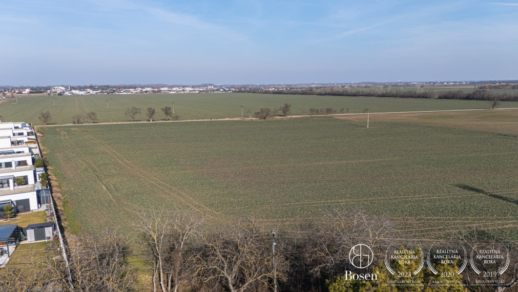 BOSEN | Pozemok určený na výstavbu rodinných domov