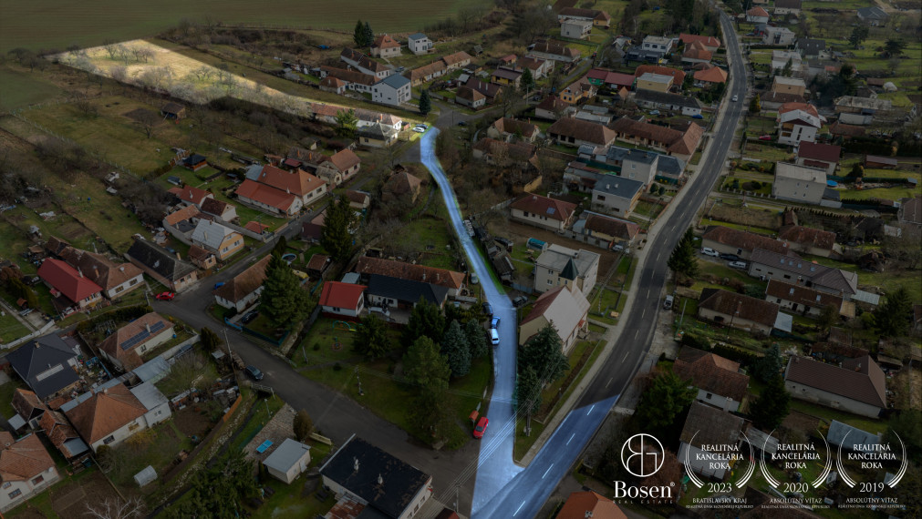 ARISE | Veľký pozemok s rodinným domom v obci Ješkova Ves