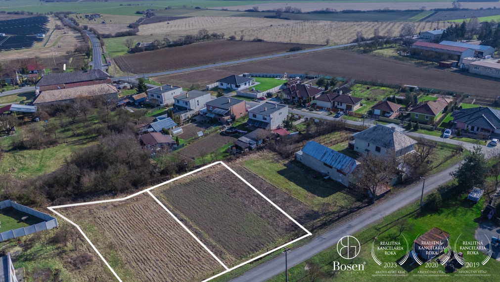BOSEN | Stavebné pozemky v obci Buzitka, 870m2