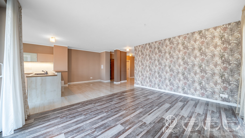 BOSEN | 3-izbový byt s terasou a balkónom, Hradný kopec, Búdkova