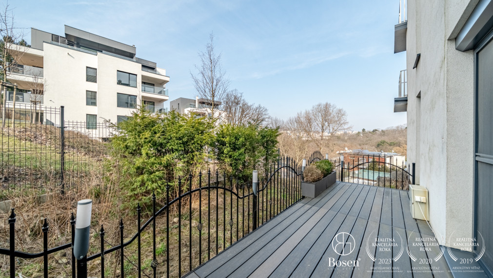 BOSEN | 3-izbový byt s terasou a balkónom, Hradný kopec, Búdkova