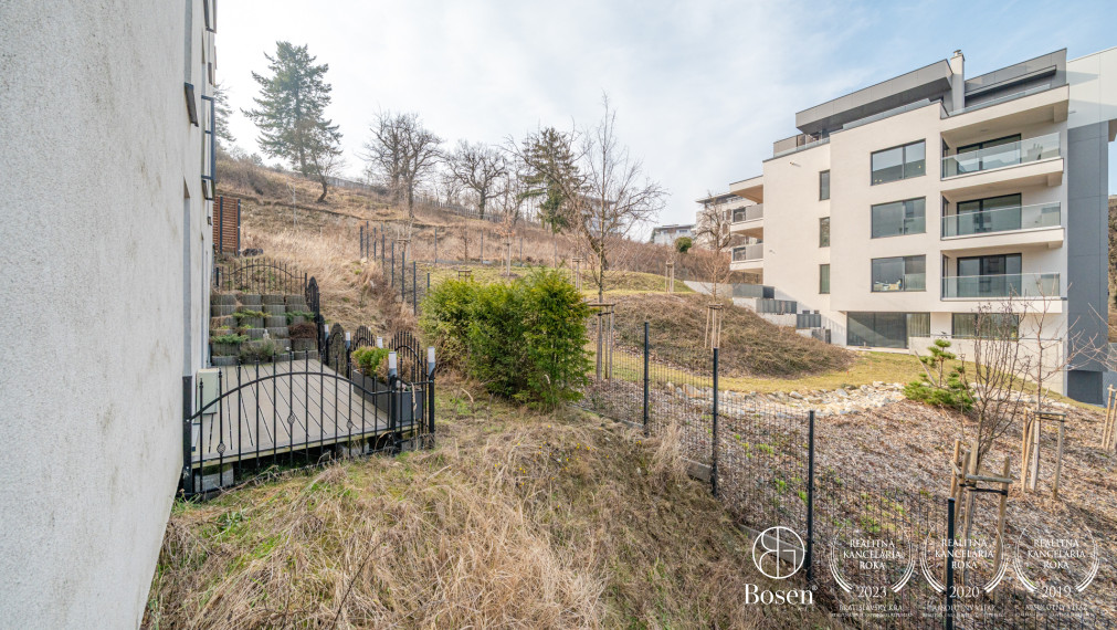BOSEN | 3-izbový byt s terasou a balkónom, Hradný kopec, Búdkova