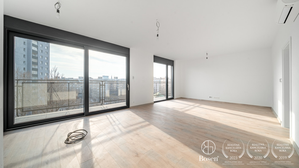 BOSEN | Svetlý 2-izbový byt s 2 terasami pri OC Central, Cyrilova ulica, Bratislava