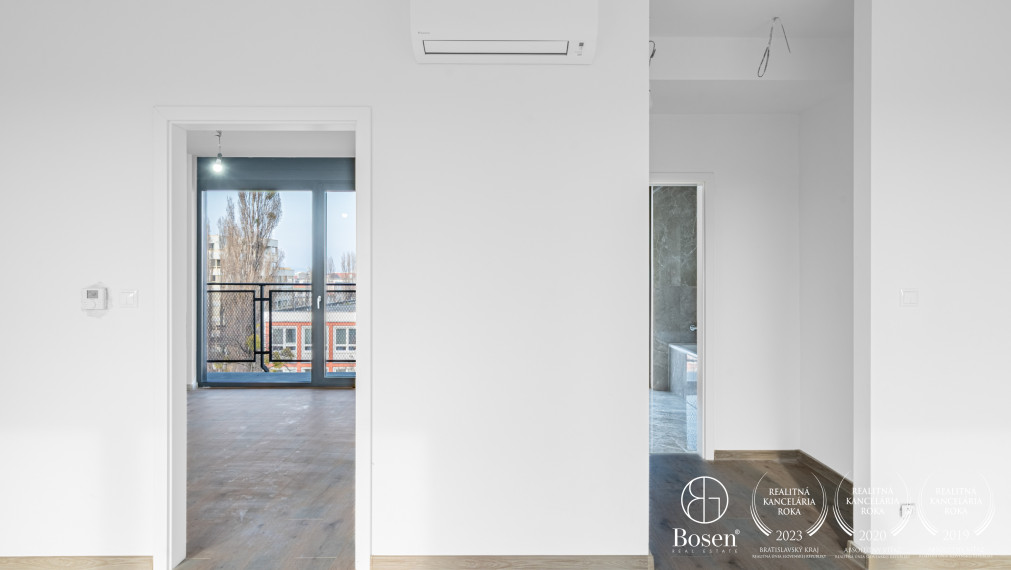 BOSEN | Svetlý 2-izbový byt s 2 terasami pri OC Central, Cyrilova ulica, Bratislava