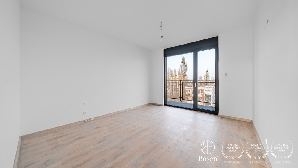 BOSEN | Svetlý 2-izbový byt s 2 terasami pri OC Central, Cyrilova ulica, Bratislava