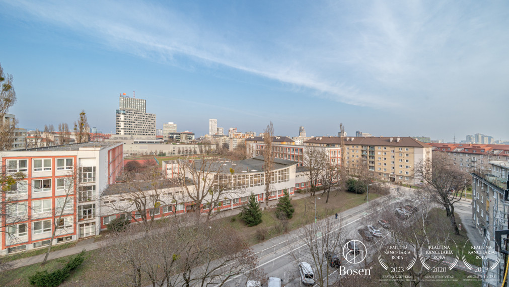 BOSEN | Svetlý 2-izbový byt s 2 terasami pri OC Central, Cyrilova ulica, Bratislava