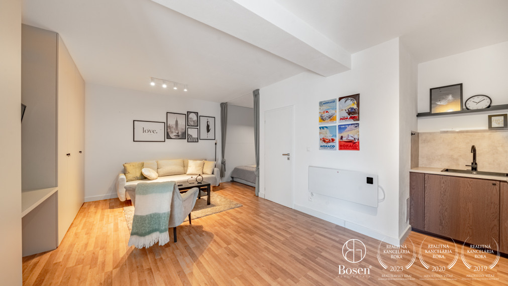 BOSEN | Štýlový 1,5-izbový byt s terasou a predzáhradkou, Horský park