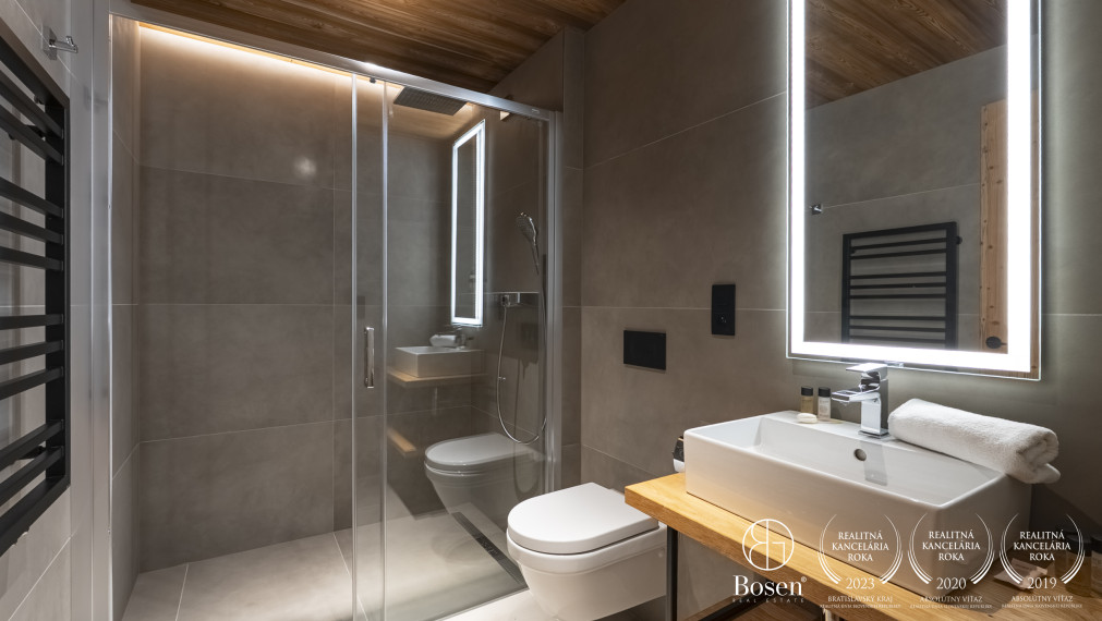 BOSEN | Luxusný 1 izbový apartmán s balkónom v PRÉMIOVOM HORSKOM REZORTE, Tatranská Lomnica