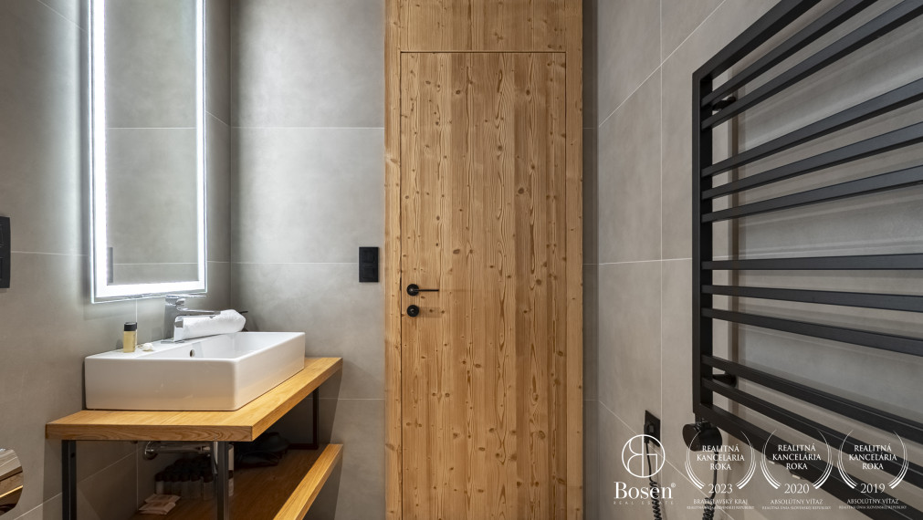 BOSEN | Luxusný 1 izbový apartmán s balkónom v PRÉMIOVOM HORSKOM REZORTE, Tatranská Lomnica