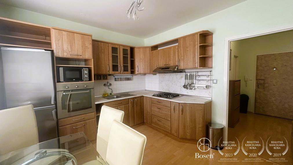 LOYALTERS | predaj 1 izbový zariadený byt v Žiari nad Hronom