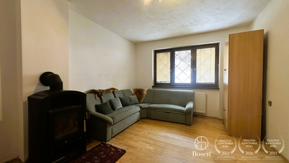 LOYALTERS | Veľký rodinný dom s garážou Rudno nad Hronom