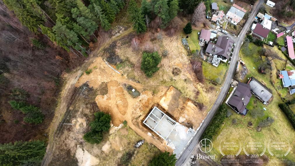 LOYALTERS | atraktívny stavebný pozemok Kremnické Bane