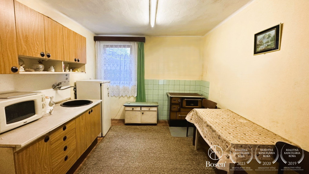 LOYALTERS | Menší RD v Šášovskom Podhradí - znížená cena