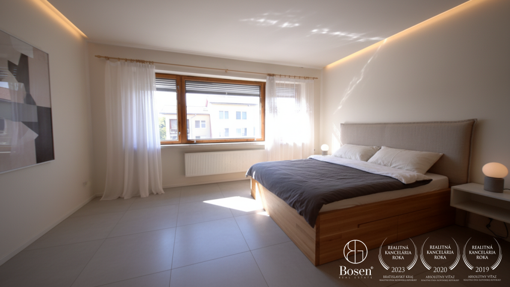 LOYALTERS | Rodinný dom s garážou a záhradou Žiar nad Hronom