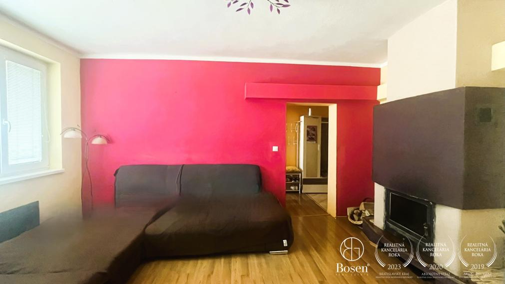 LOYALTERS |  Veľký 4-izbový byt s garážou v Janovej Lehote