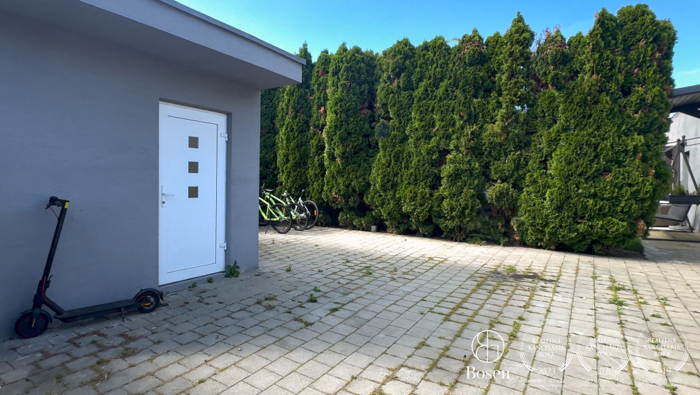 BOSEN | Harmonické bývanie v rodinnom dome v srdci Rovinky