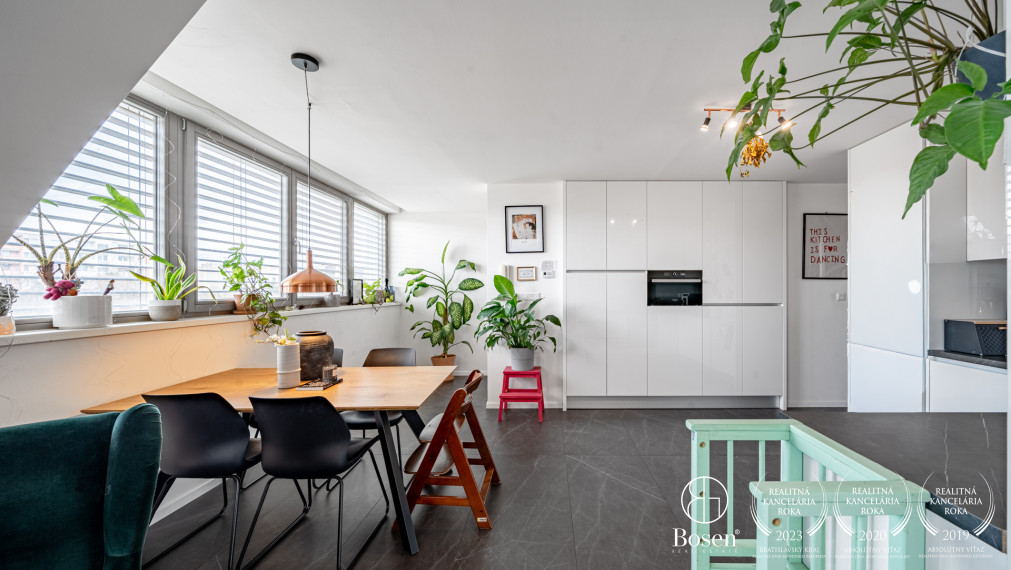 BOSEN | Dom s 2 bytovými jednotkami v centre Trnavy, 211 m2