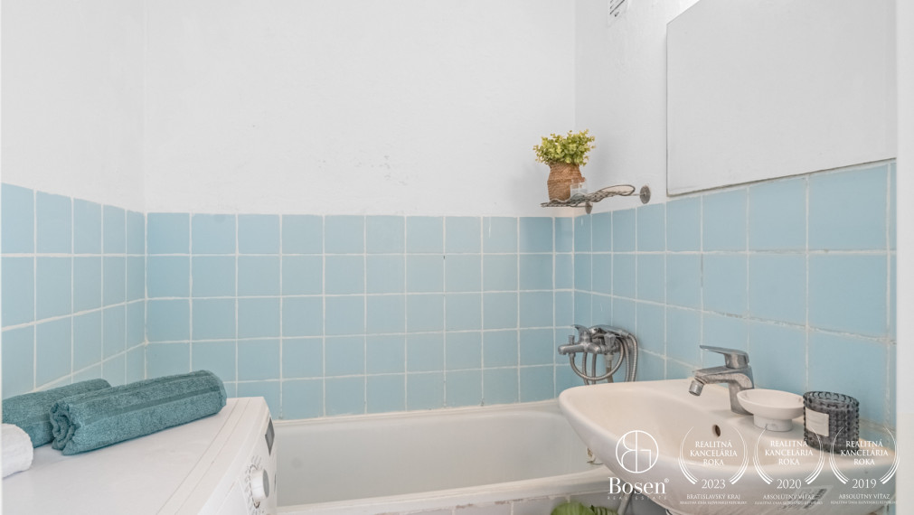 BOSEN | Priestranný 2 izbový byt Kpt. Jána Rašu, Dúbravka, 53 m2