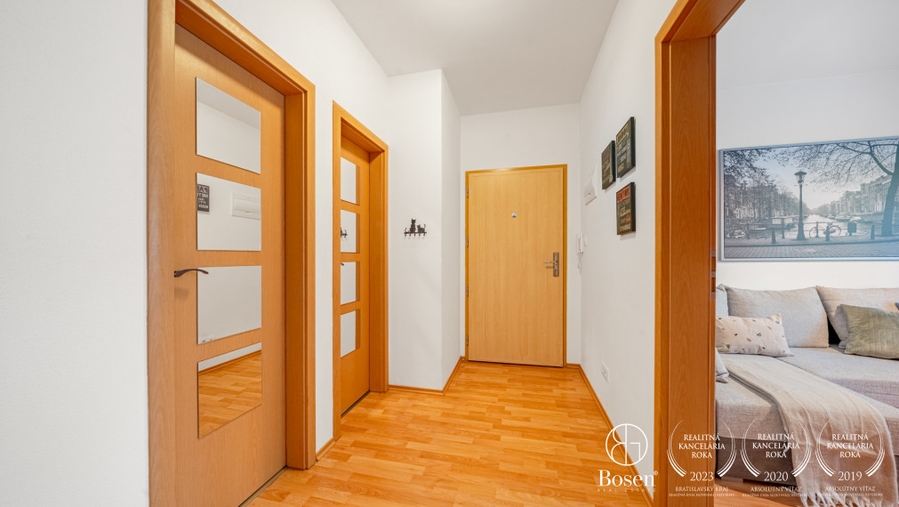 BOSEN | Zariadený 3 izbový byt, Dúbravka - Cabanova ulica