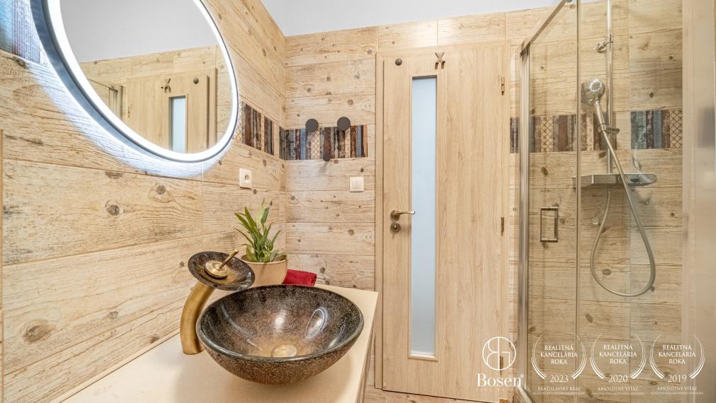 BOSEN | 2-izbový byt so záhradkou a parkovacím státím v novostavbe, 104,3 m², Ružinov, Na Piesku