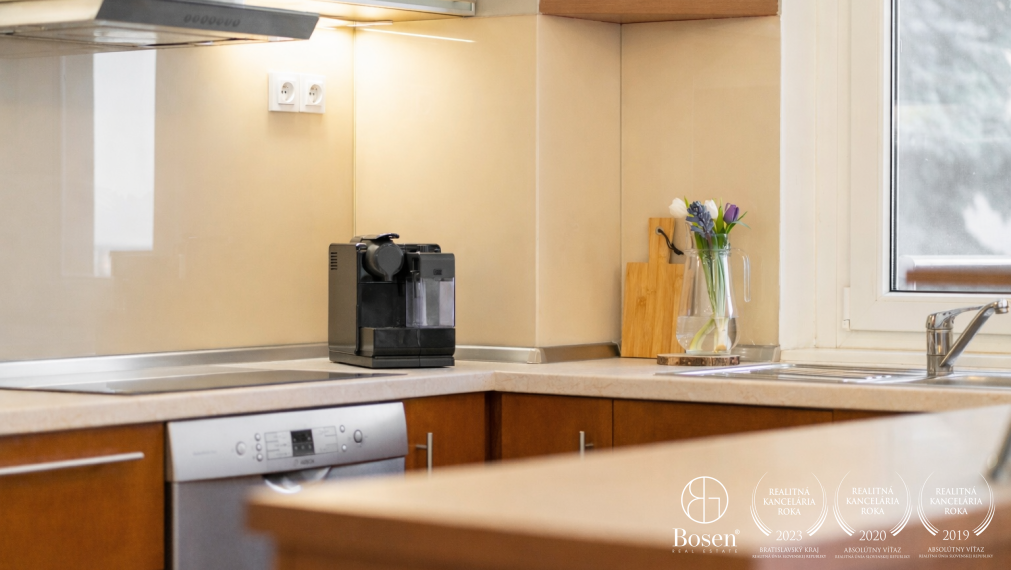 BOSEN | Morning coffee on the terrace with a view – 3-room apartment, Tupého Street, Bratislava – Vinohrady, 107 m²